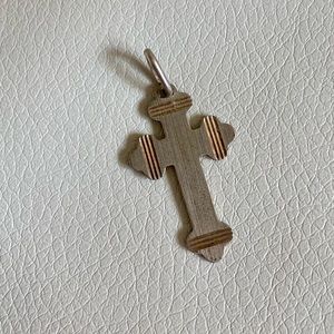 ✨ 2 for $20 ✨ Sterling silver etched cross necklace pendant